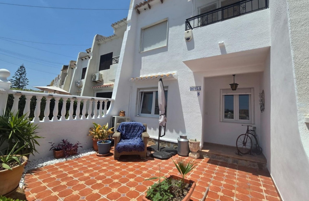 Segunda Mano - Adosado - Torrevieja - Los balcones