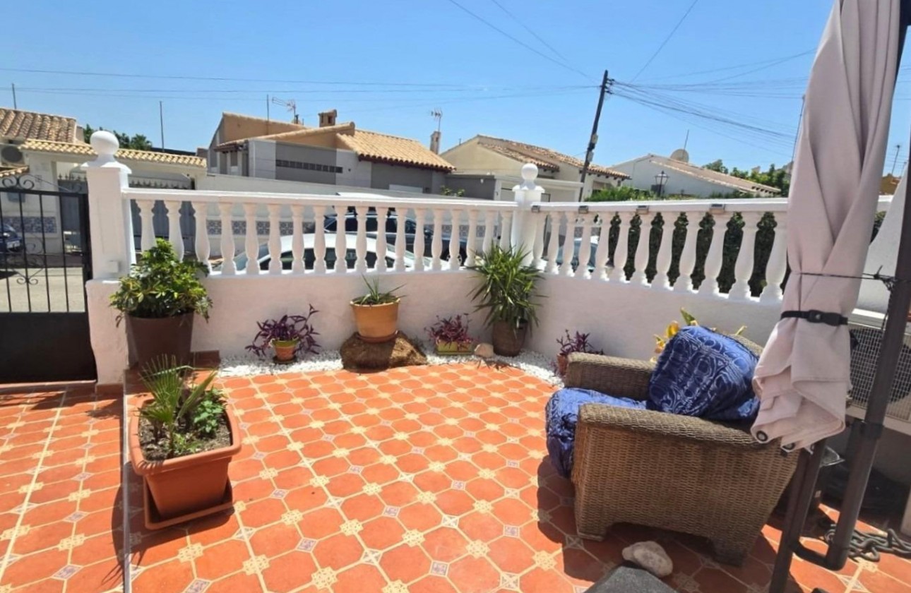 Segunda Mano - Adosado - Torrevieja - Los balcones