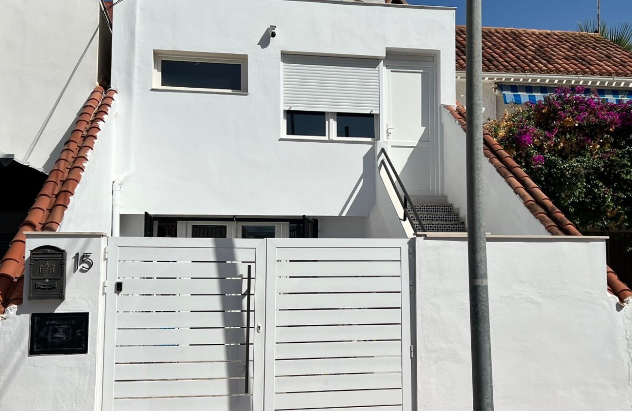 Segunda Mano - Adosado - Torrevieja - Los balcones