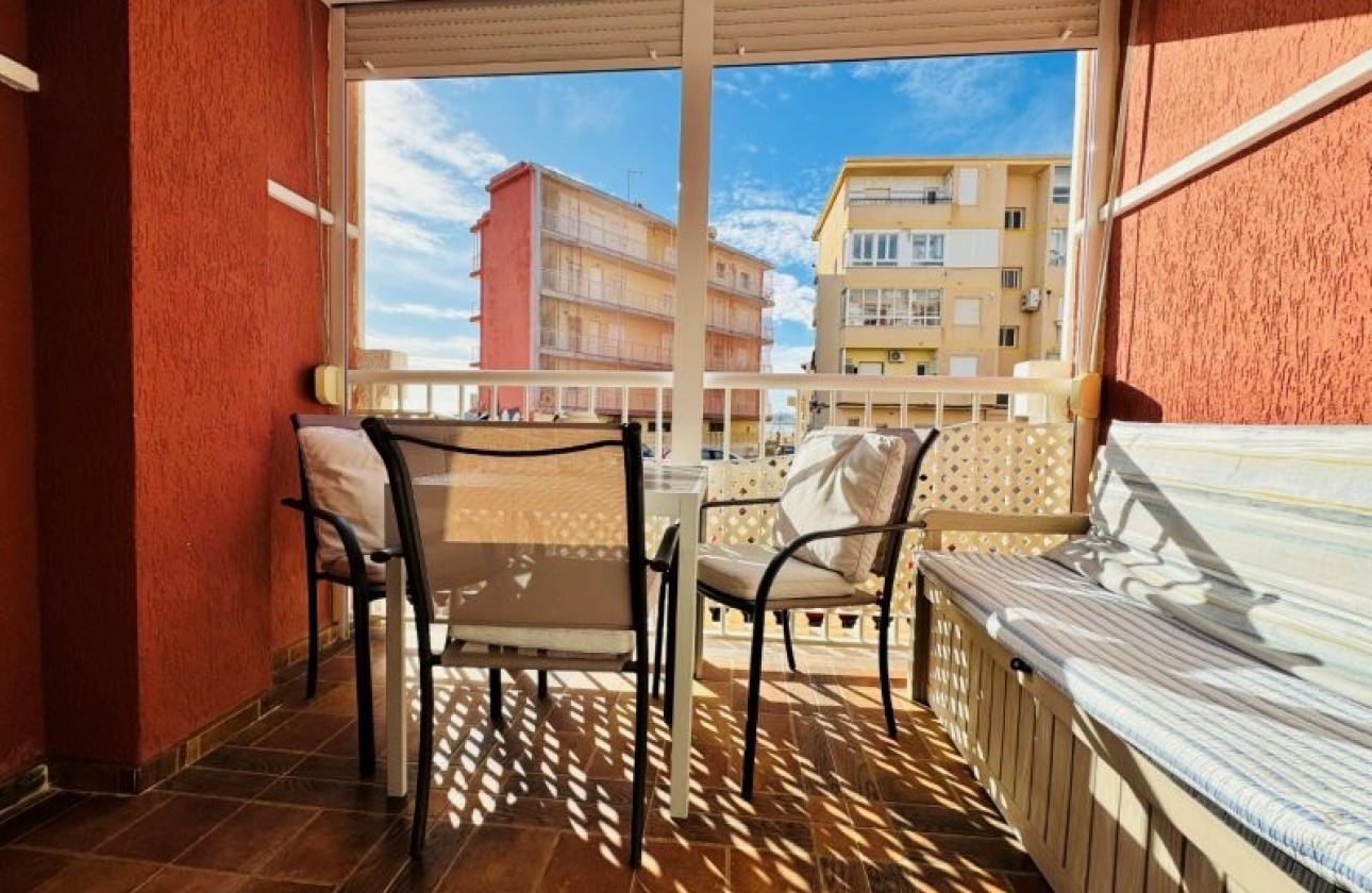 Segunda Mano - Apartamento - La Mata - Costa Blanca