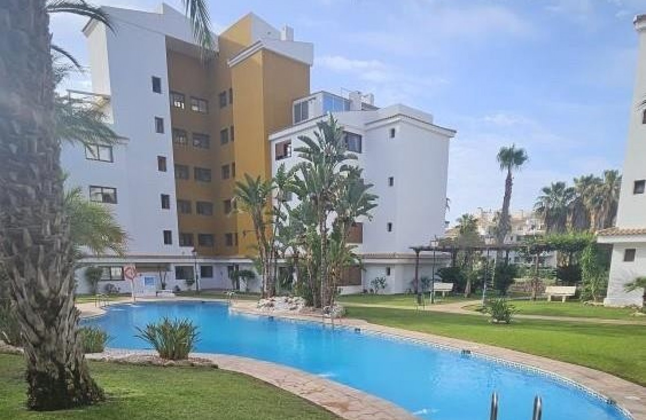 Segunda Mano - Apartamento - Punta Prima - La Entrada