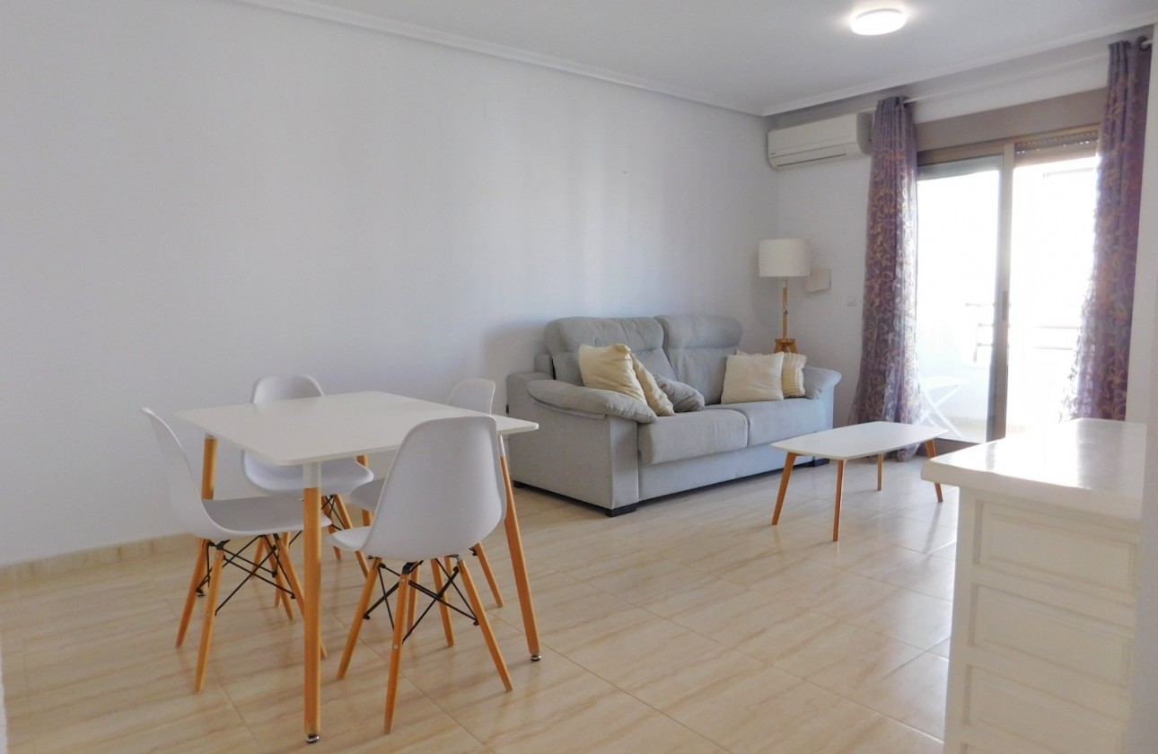 Segunda Mano - Apartamento - San Miguel de Salinas