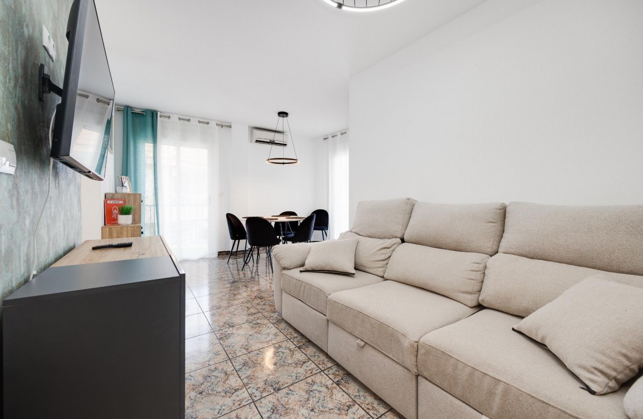 Segunda Mano - Apartamento - Torrevieja - Acequion