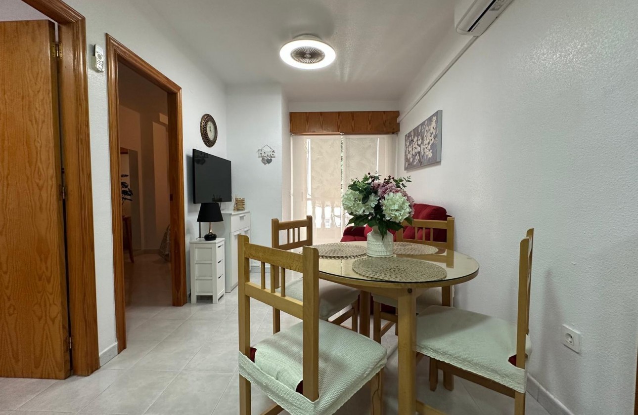 Segunda Mano - Apartamento - Torrevieja - Acequion
