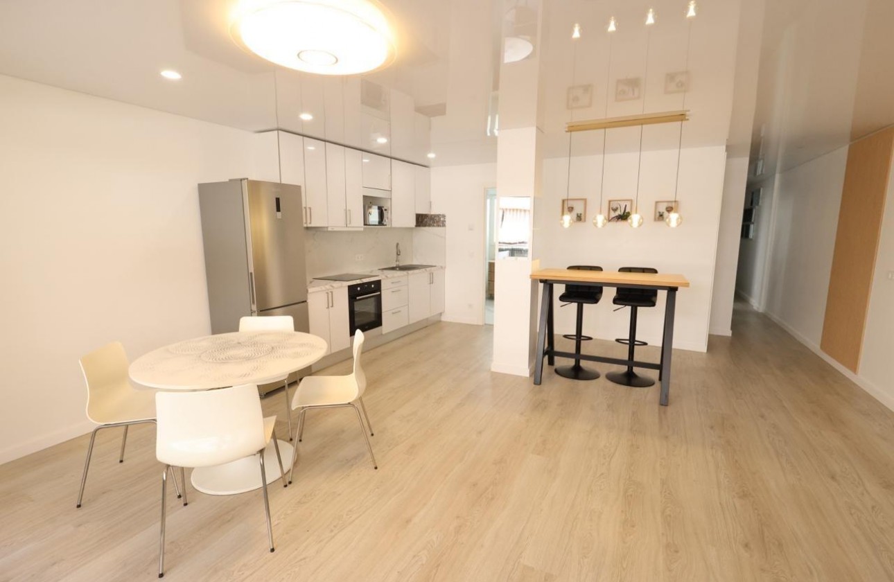 Segunda Mano - Apartamento - Torrevieja - Acequion
