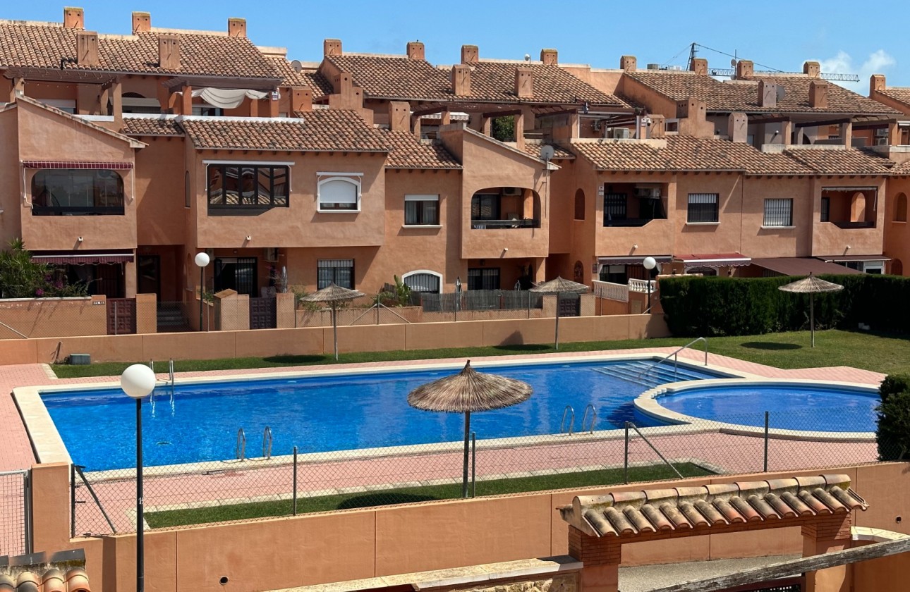 Segunda Mano - Apartamento - Torrevieja - Aguas nuevas 1