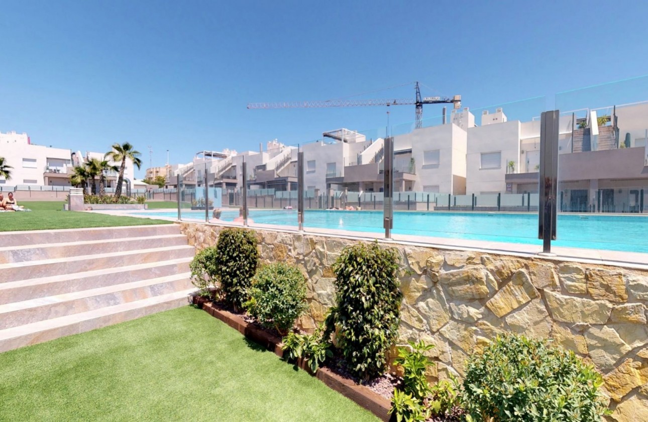 Segunda Mano - Apartamento - Torrevieja - Aguas nuevas 1