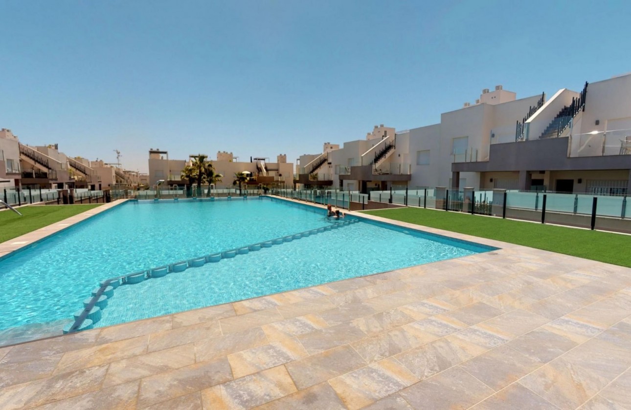 Segunda Mano - Apartamento - Torrevieja - Aguas nuevas 1