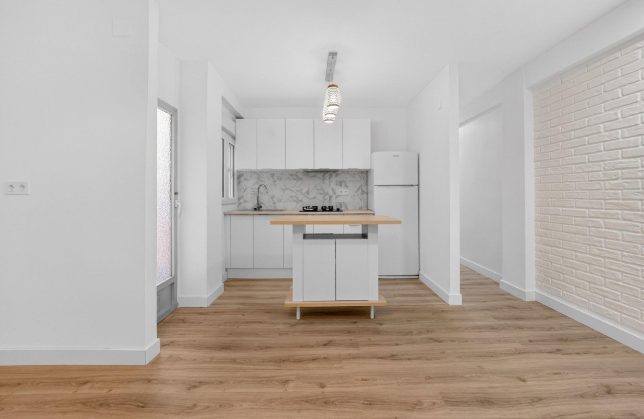 Segunda Mano - Apartamento - Torrevieja - Centro