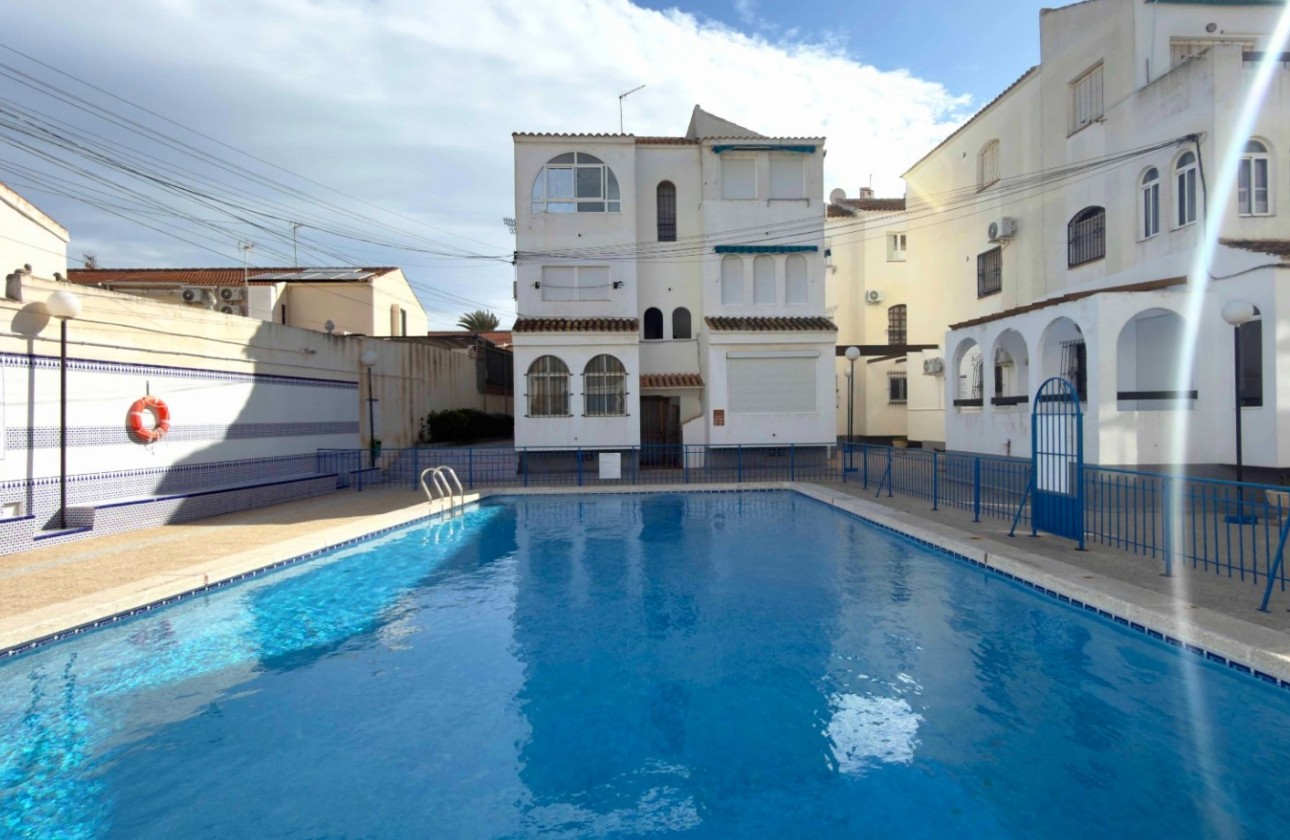 Segunda Mano - Apartamento - Torrevieja - El Acequión - Los Náufragos