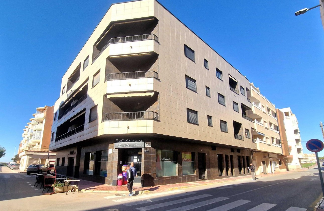 Segunda Mano - Apartamento - Torrevieja - Estacion de autobuses