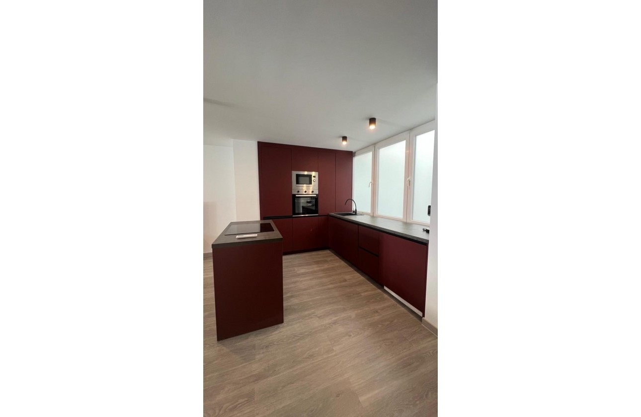 Segunda Mano - Apartamento - Torrevieja - Estacion de autobuses