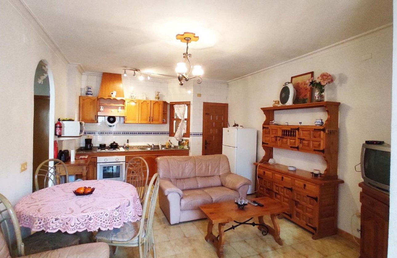 Segunda Mano - Apartamento - Torrevieja - Estacion de autobuses