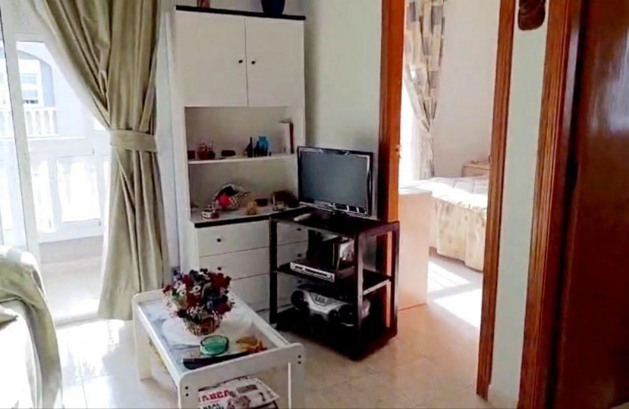 Segunda Mano - Apartamento - Torrevieja - Estacion de autobuses