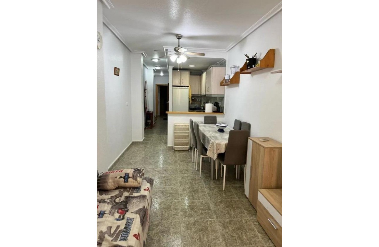 Segunda Mano - Apartamento - Torrevieja - Estacion de autobuses