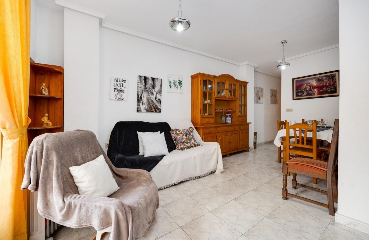 Segunda Mano - Apartamento - Torrevieja - Estacion de autobuses