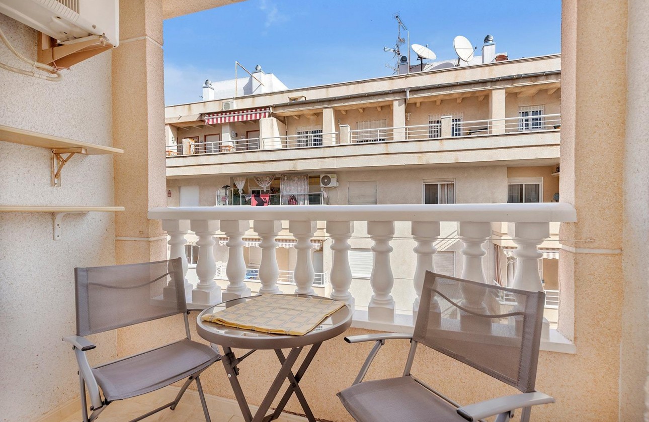 Segunda Mano - Apartamento - Torrevieja - Estacion de autobuses