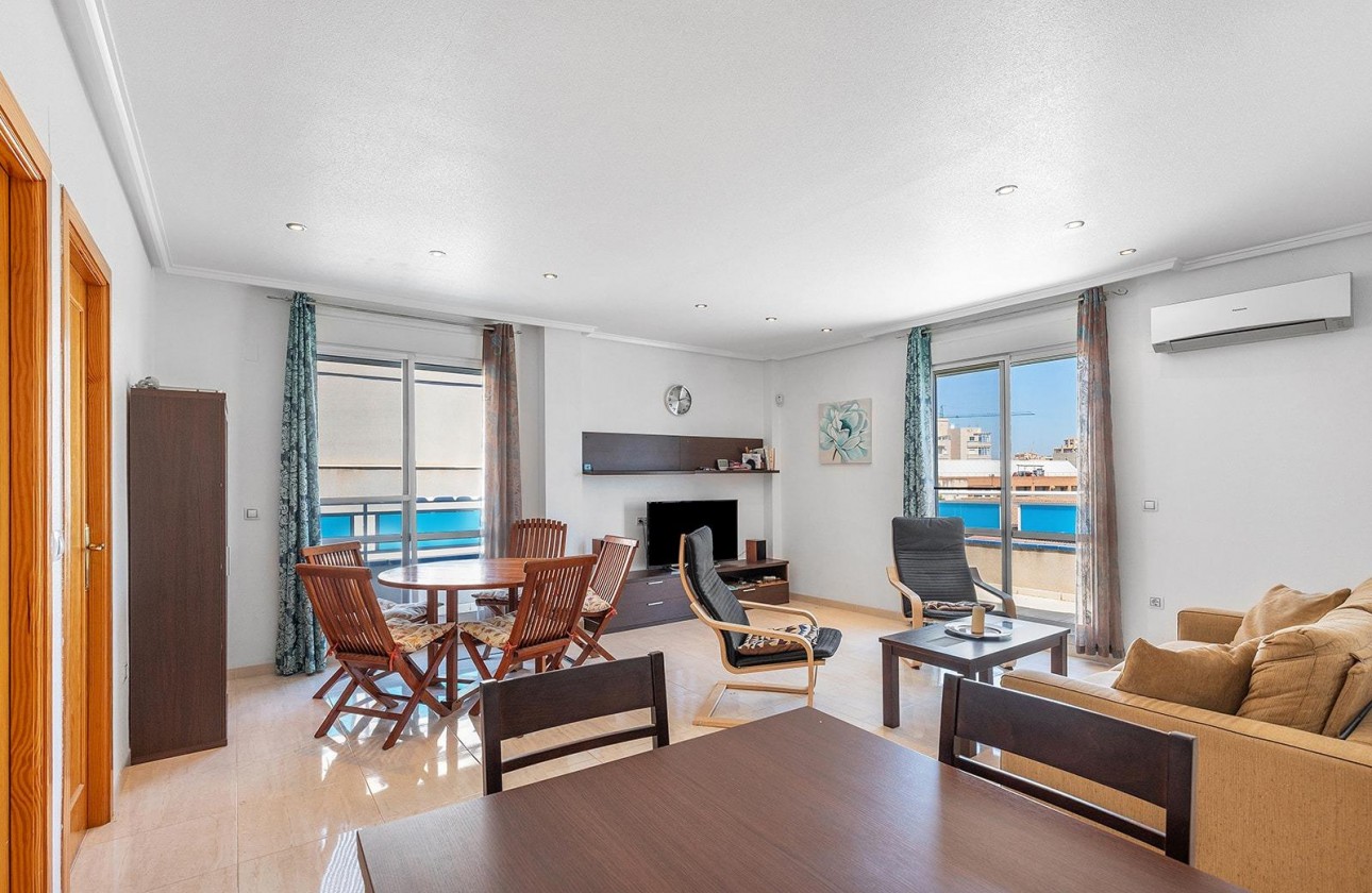 Segunda Mano - Apartamento - Torrevieja - Estacion de autobuses