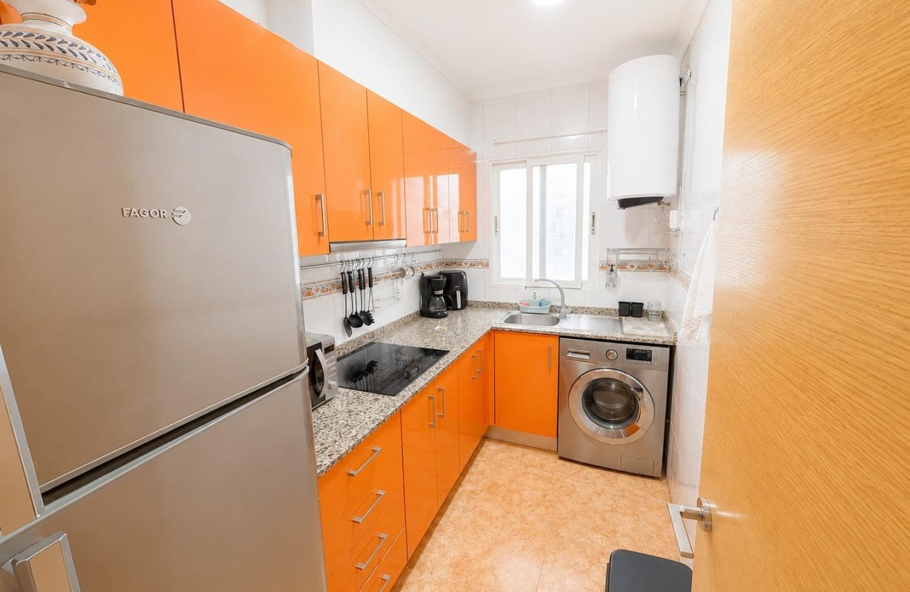 Segunda Mano - Apartamento - Torrevieja - Estacion de autobuses