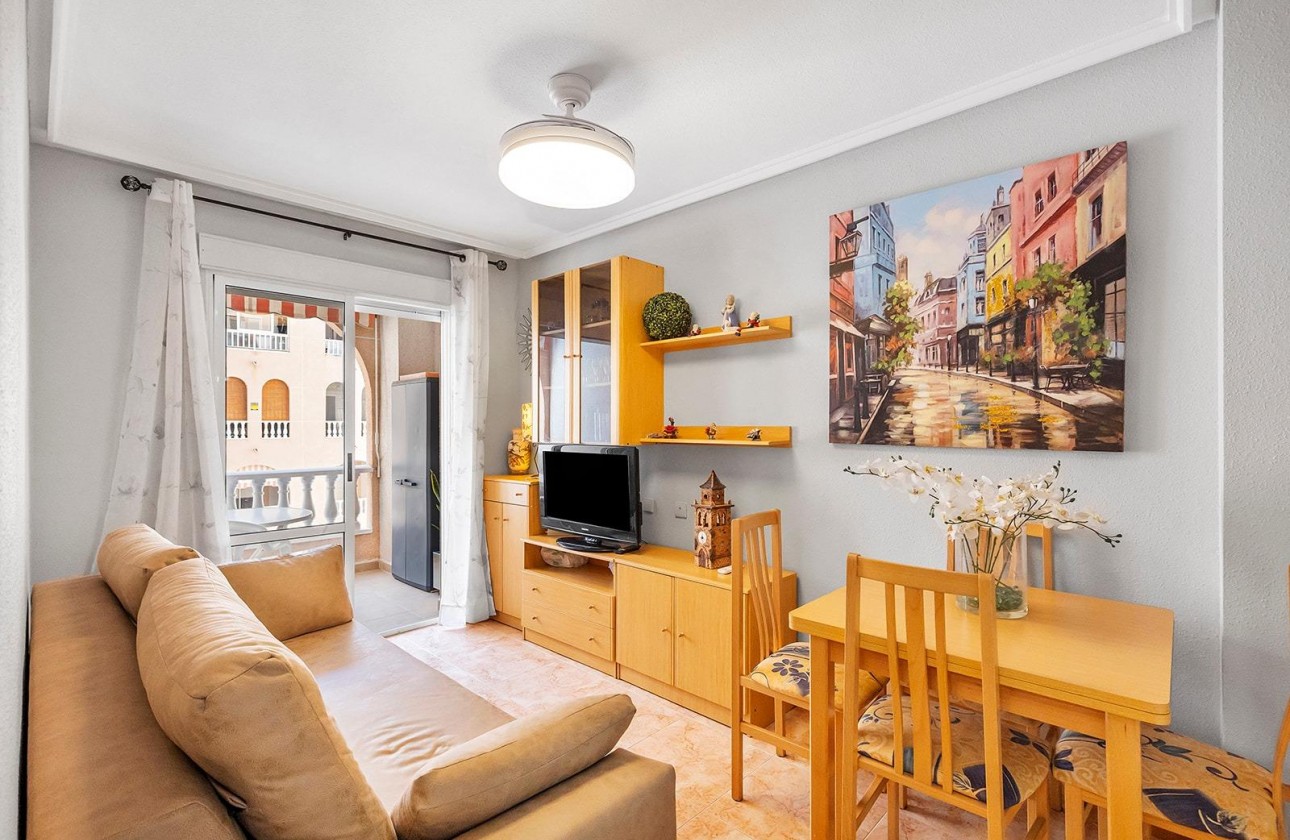Segunda Mano - Apartamento - Torrevieja - Habaneras