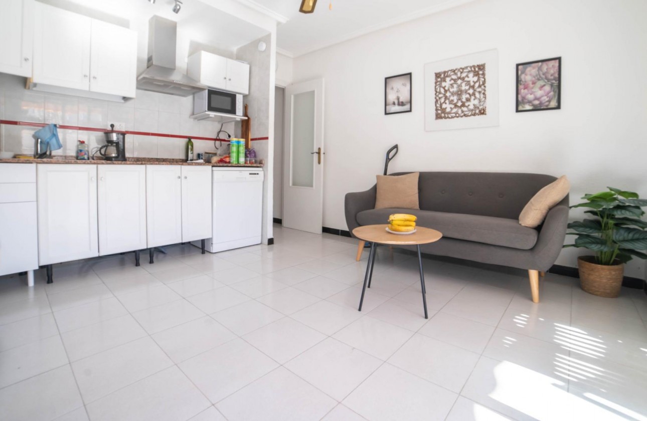 Segunda Mano - Apartamento - Torrevieja - La Mata pueblo