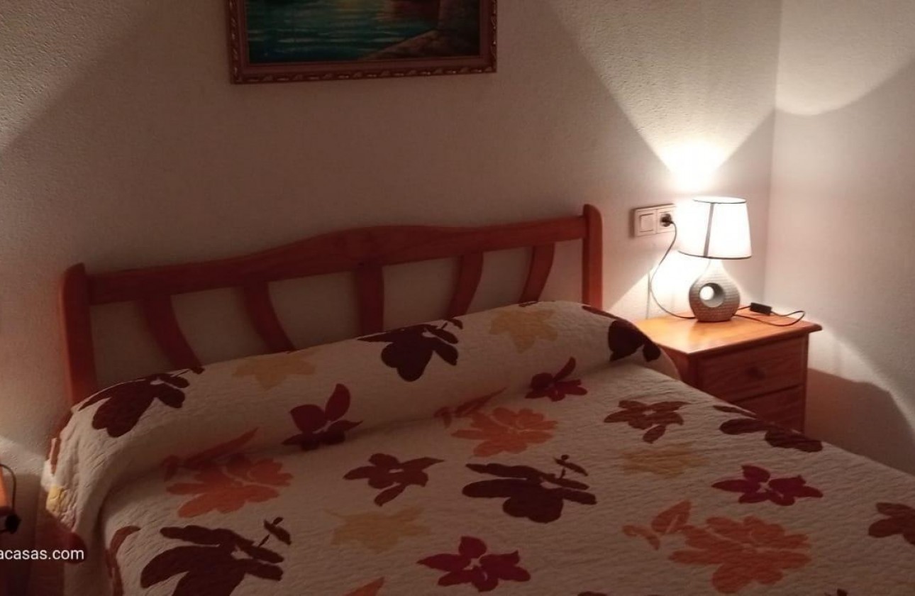 Segunda Mano - Apartamento - Torrevieja - La Mata pueblo