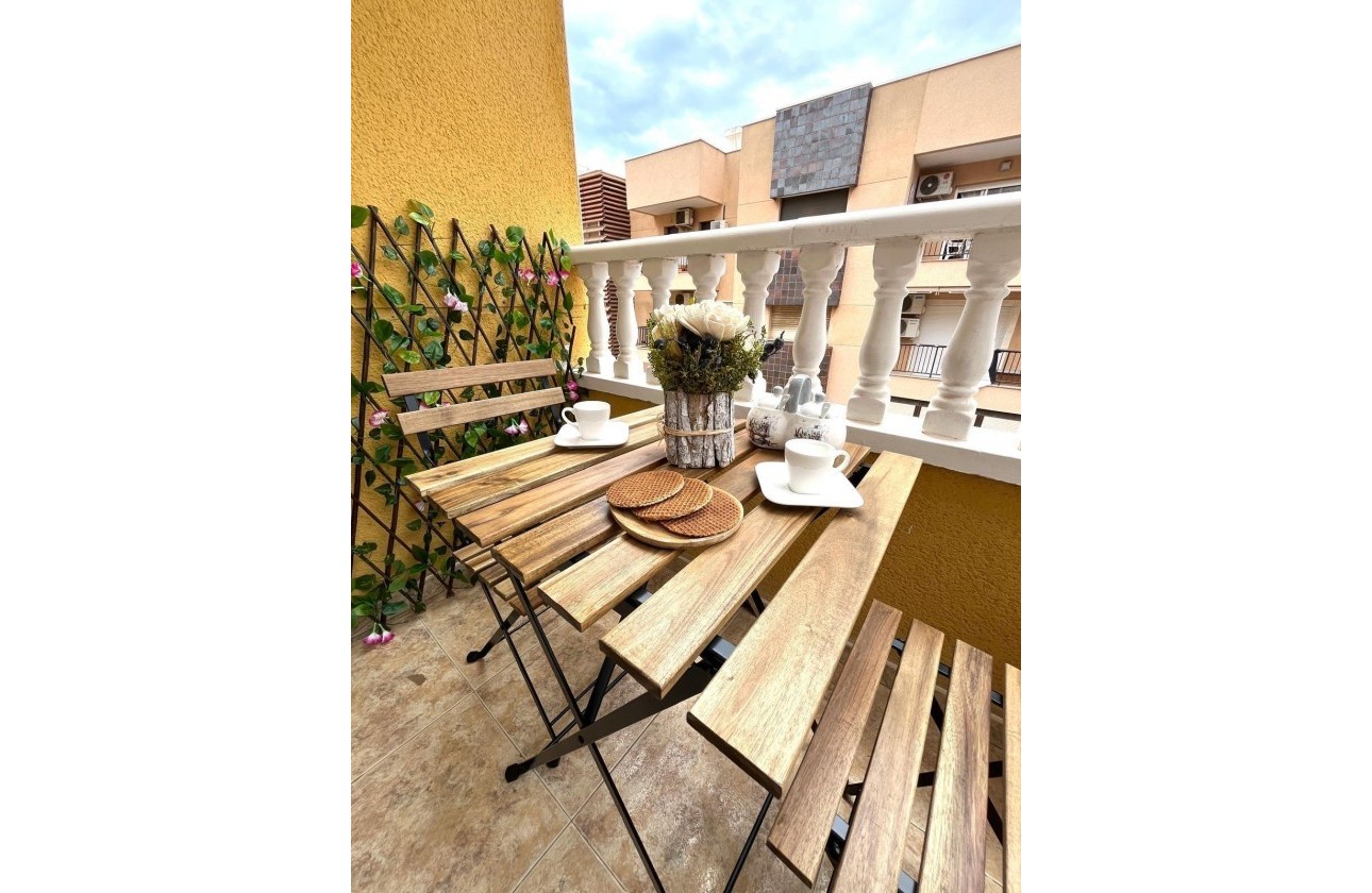 Segunda Mano - Apartamento - Torrevieja - Los Europeos