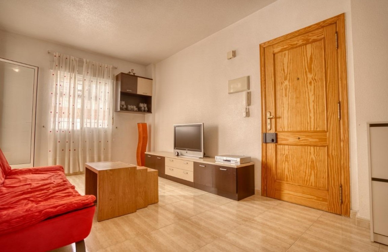 Segunda Mano - Apartamento - Torrevieja - Playa de los locos