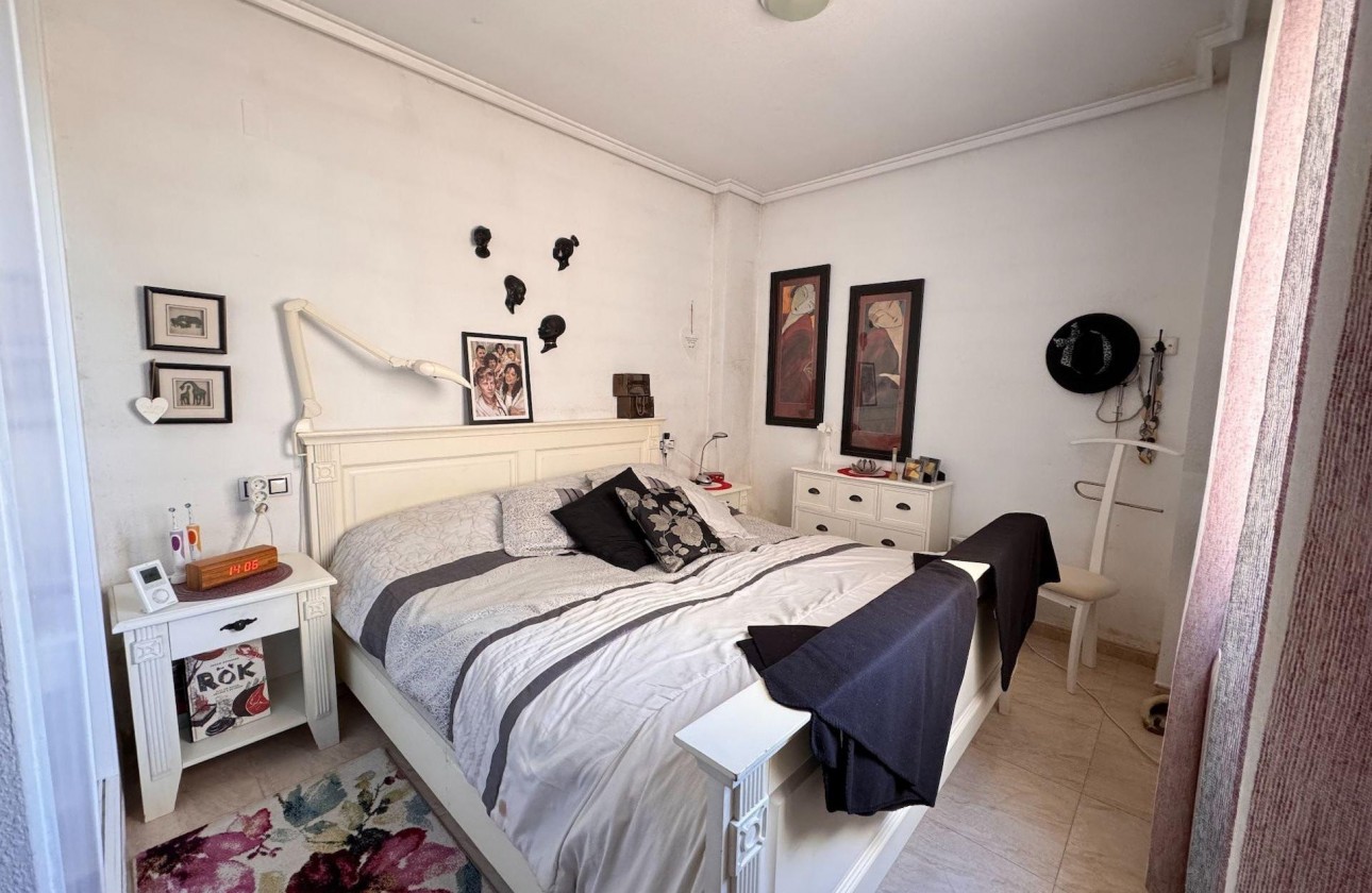 Segunda Mano - Apartamento - Torrevieja - Playa de los locos