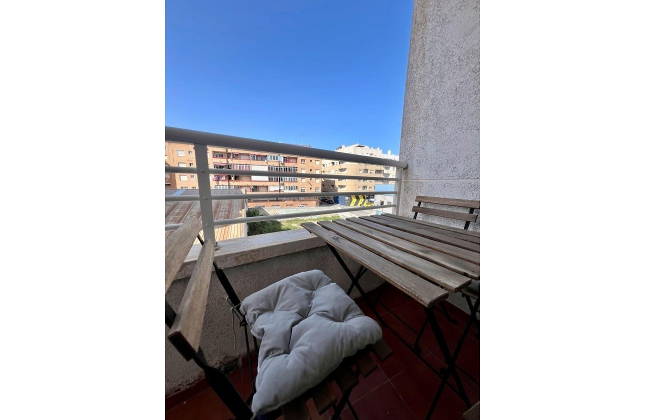 Segunda Mano - Apartamento - Torrevieja - Playa de los locos