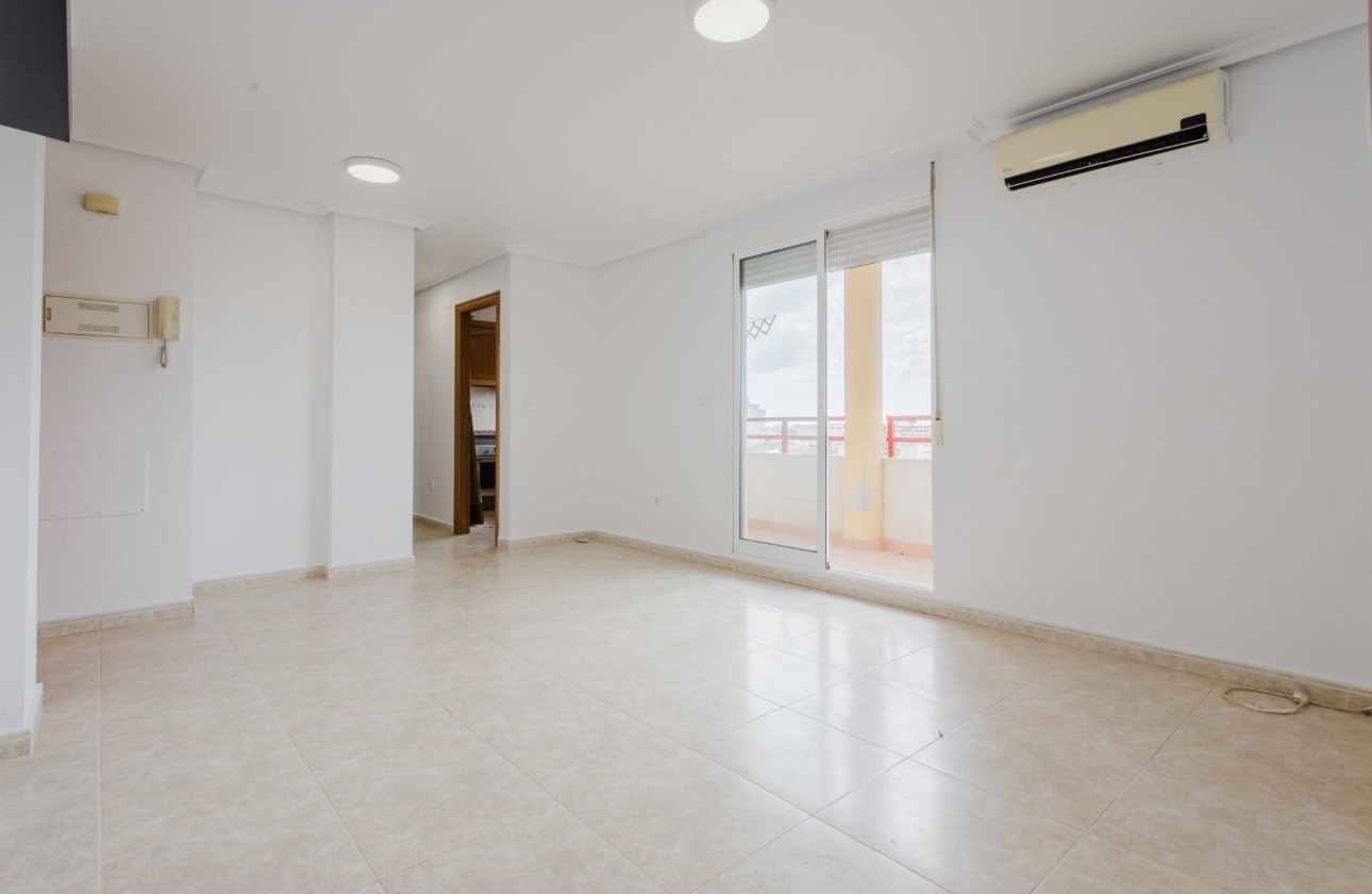 Segunda Mano - Apartamento - Torrevieja - Playa de los locos