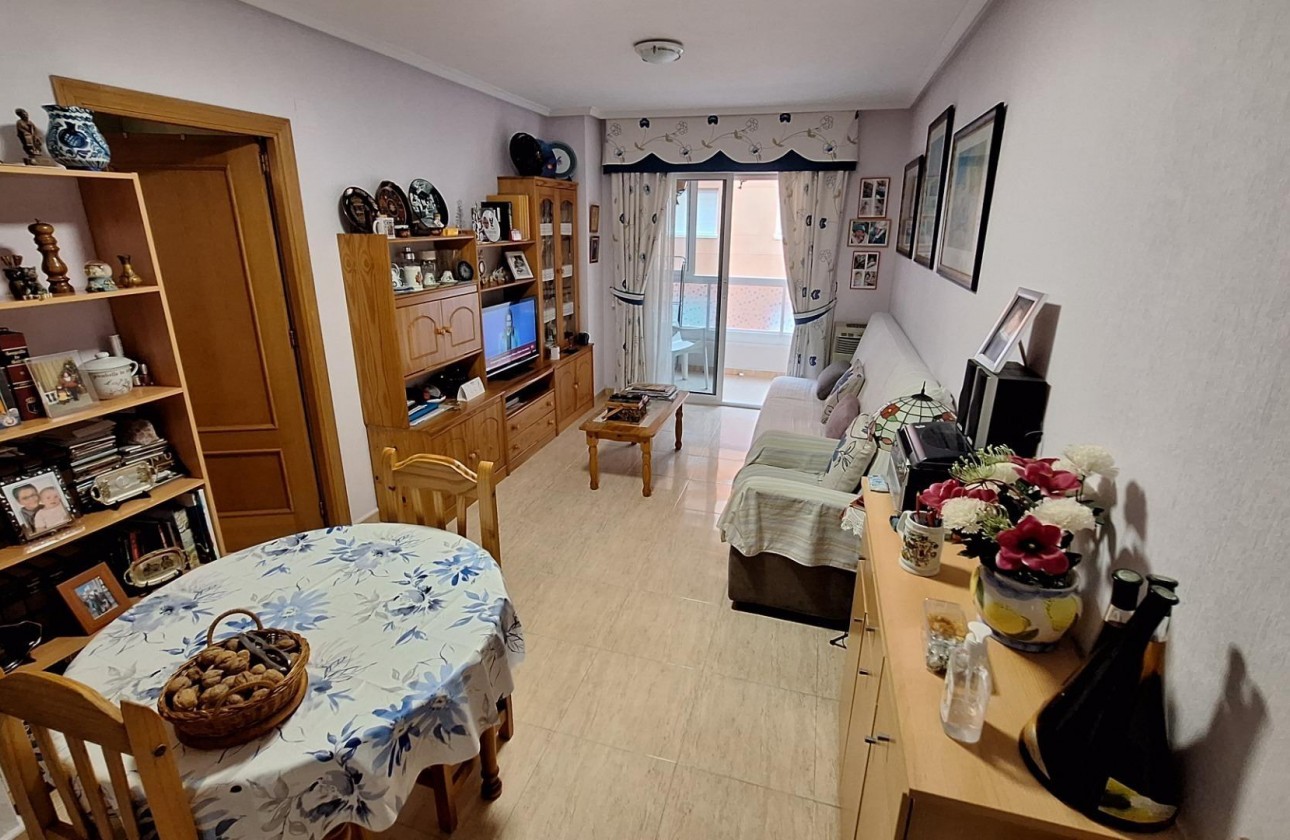 Segunda Mano - Apartamento - Torrevieja - Playa del cura