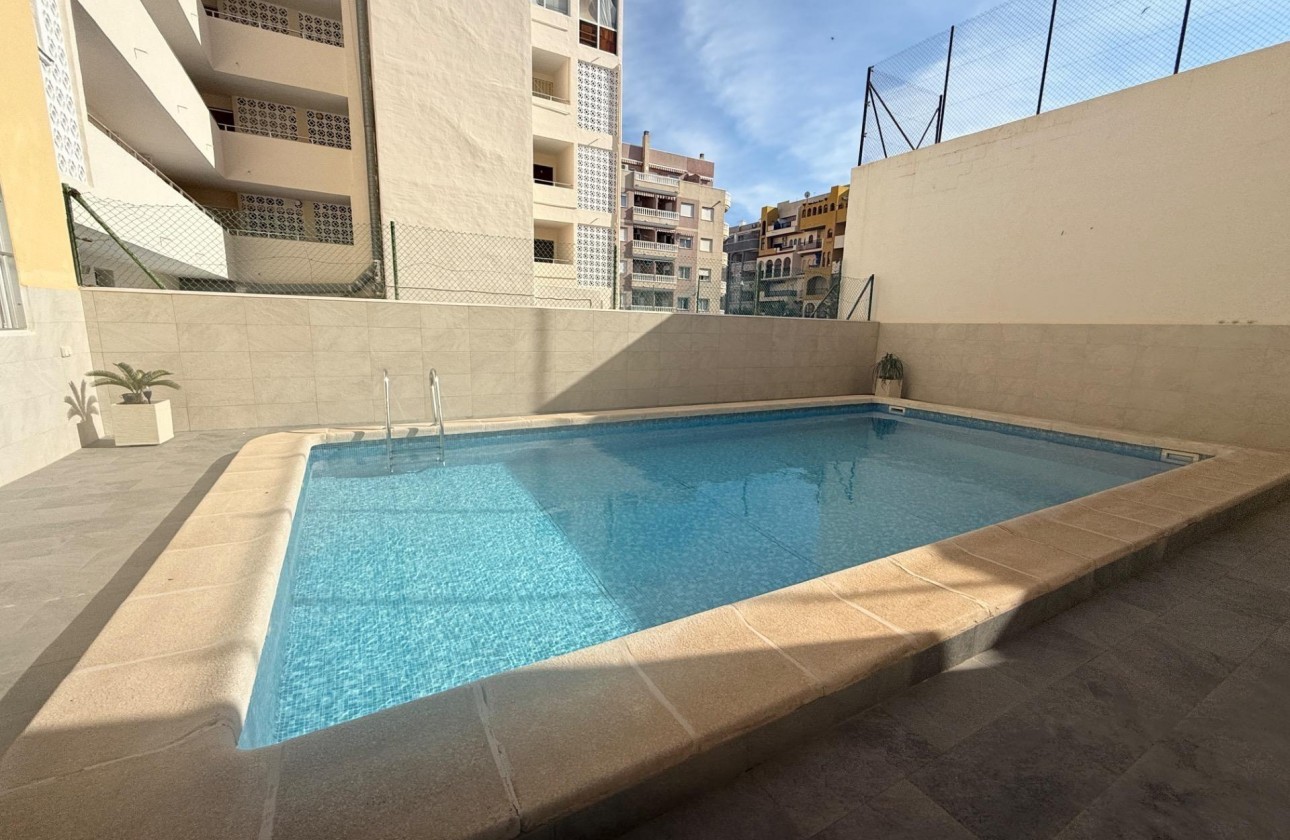 Segunda Mano - Apartamento - Torrevieja - Playa del cura