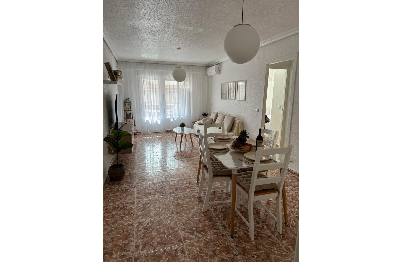 Segunda Mano - Apartamento - Torrevieja - Playa del cura