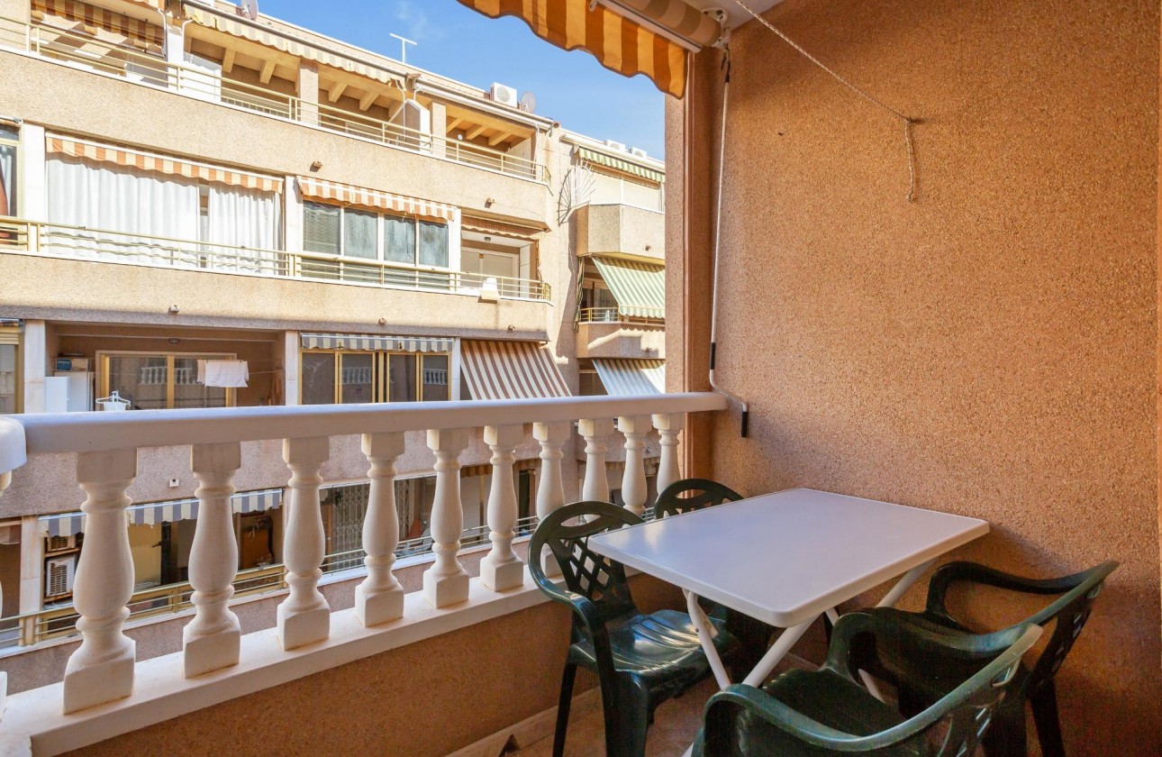 Segunda Mano - Apartamento - Torrevieja - Playa del cura