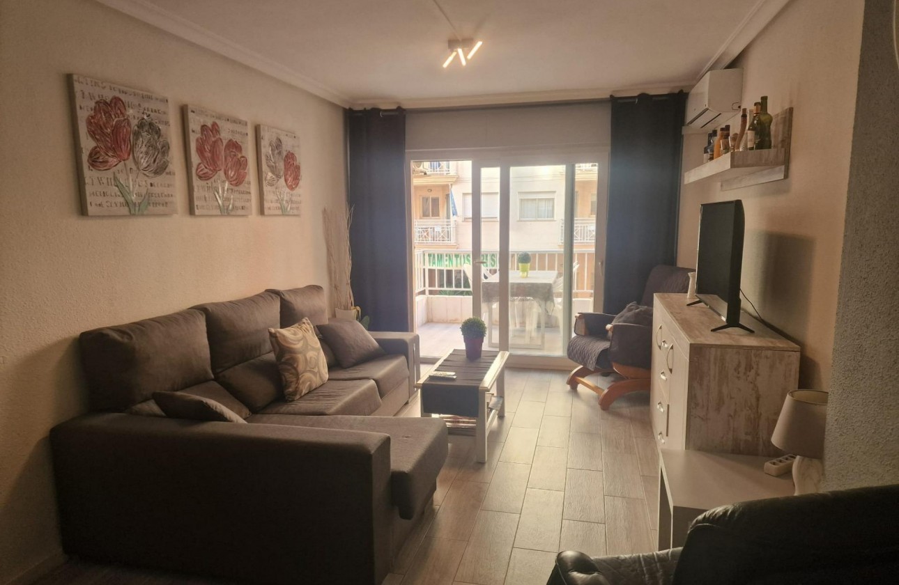 Segunda Mano - Apartamento - Torrevieja - Playa del cura