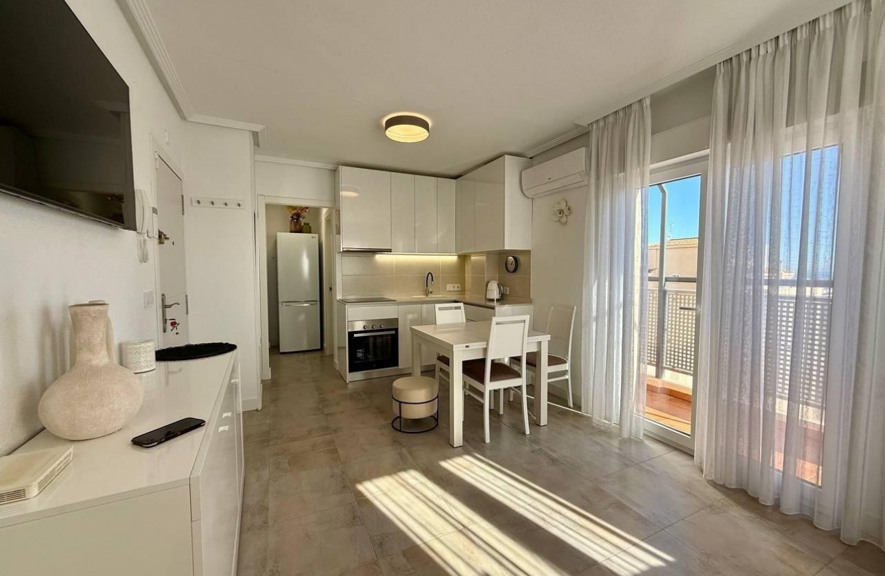 Segunda Mano - Apartamento - Torrevieja - Playa del cura