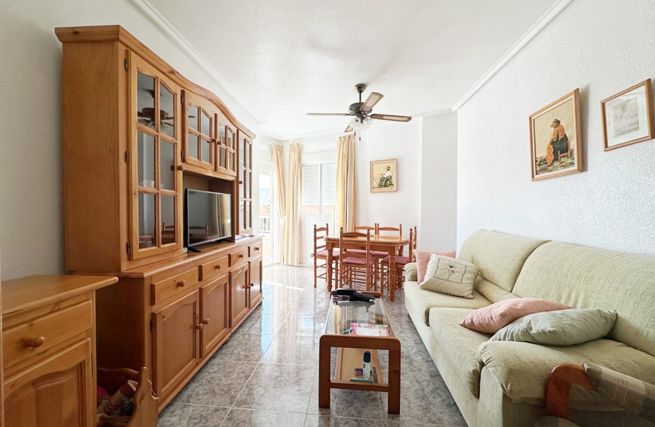 Segunda Mano - Apartment / Duplex - Torrevieja