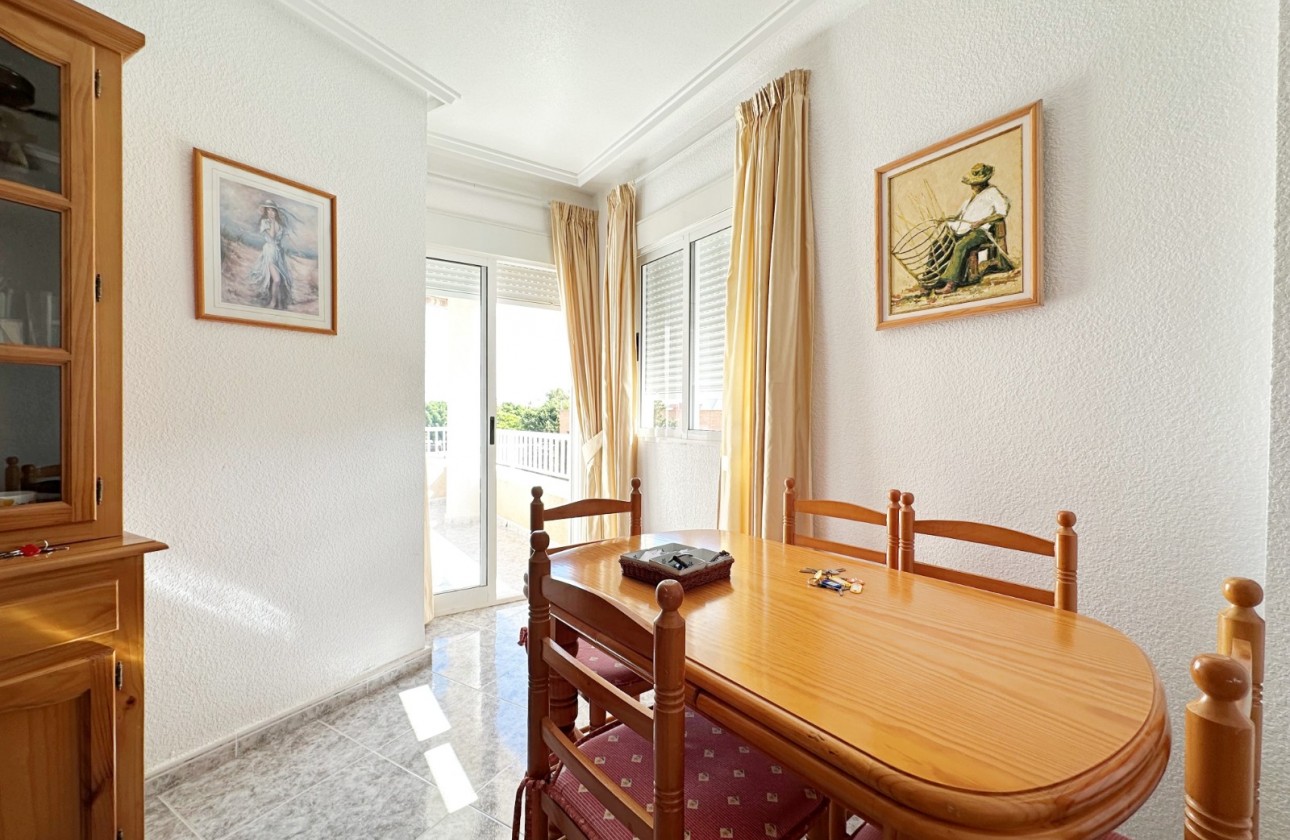 Segunda Mano - Apartment / Duplex - Torrevieja