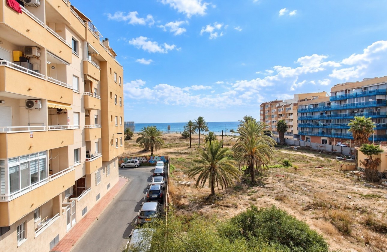Segunda Mano - Apartment / Duplex - Torrevieja