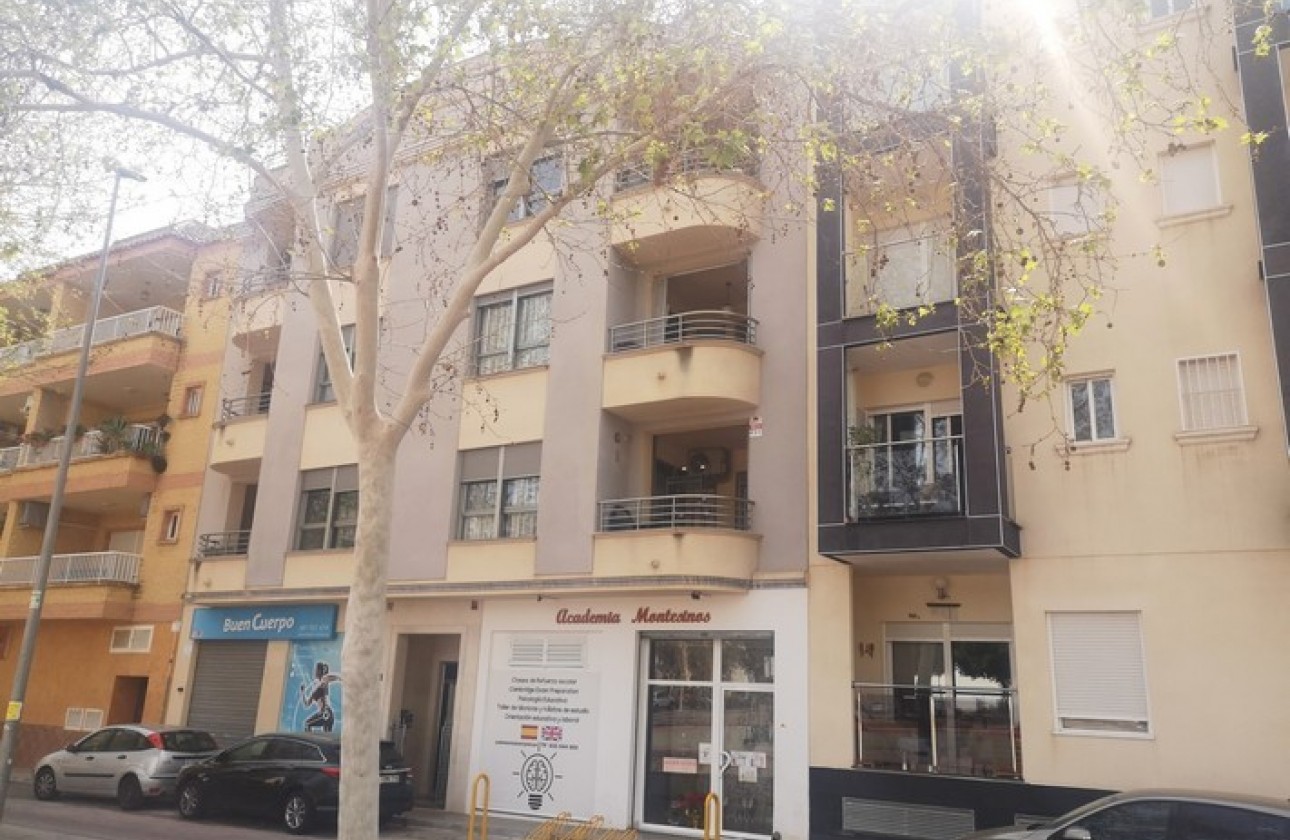 Segunda Mano - Apartment / flat - Los Montesinos