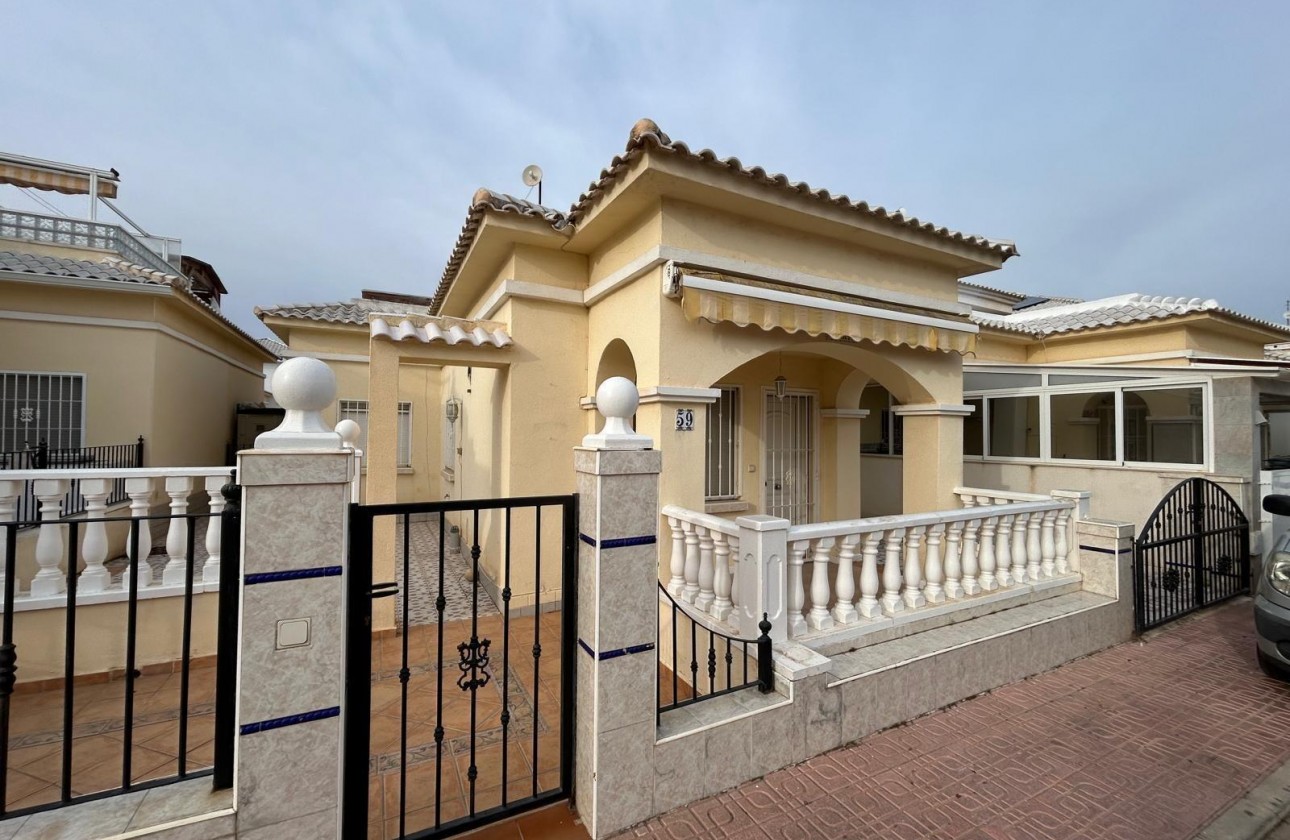 Segunda Mano - Bungalow - Torrevieja - La siesta