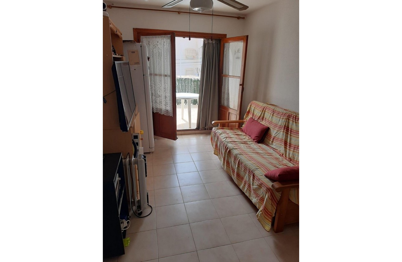 Segunda Mano - Bungalow - Torrevieja - Los balcones