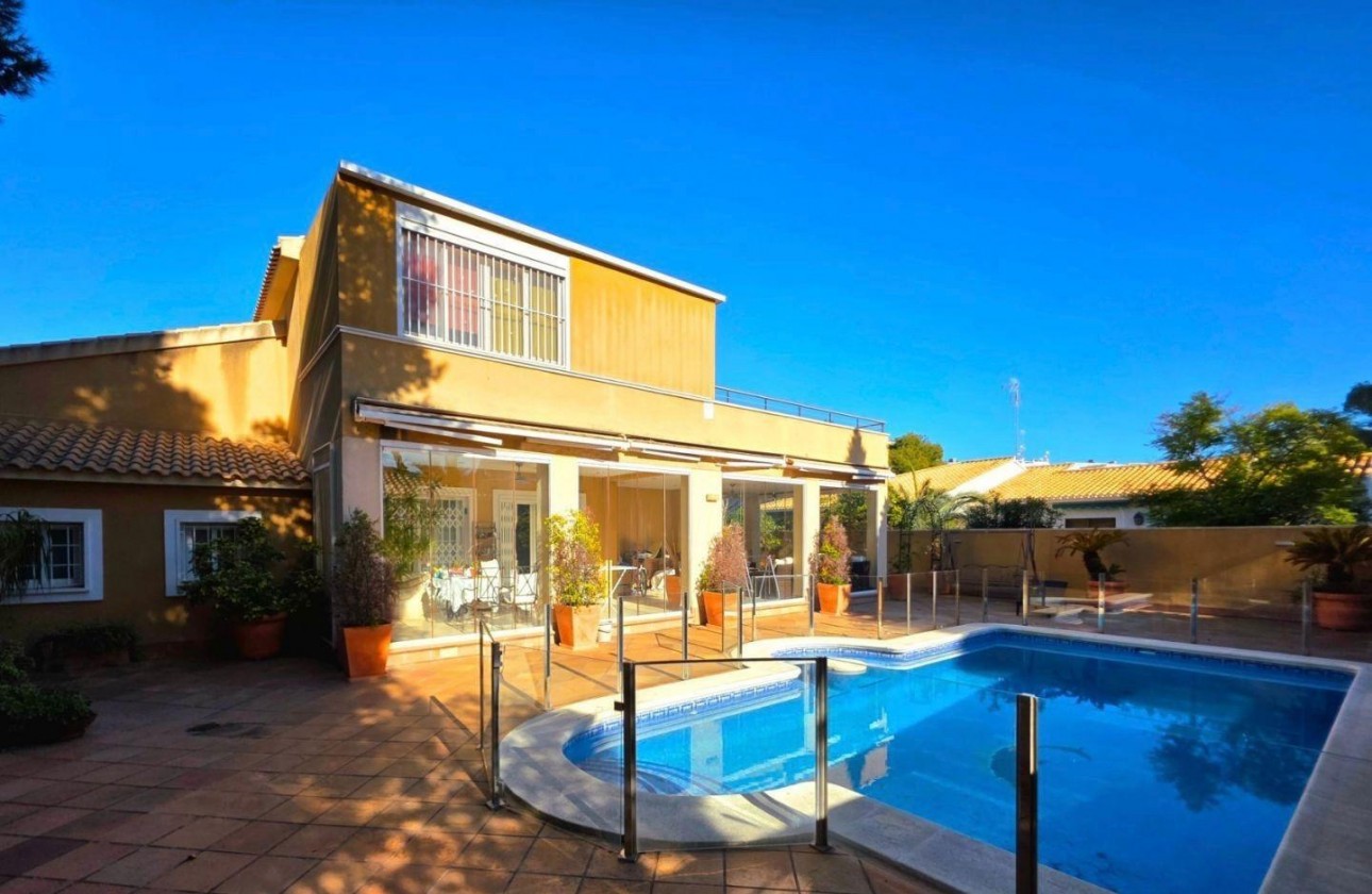 Segunda Mano - Chalet - Dehesa de Campoamor - Campoamor