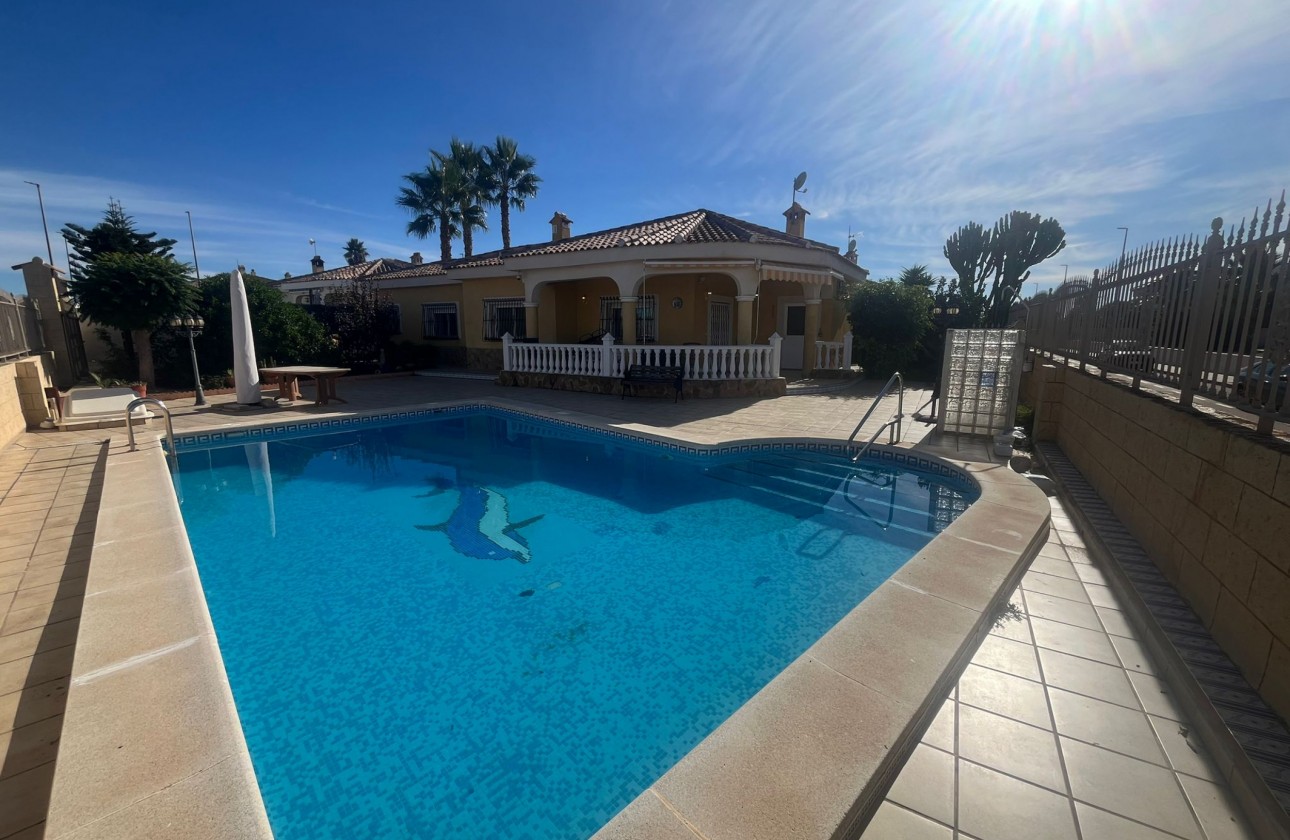 Segunda Mano - Chalet - Gea Y Truyols - Inland