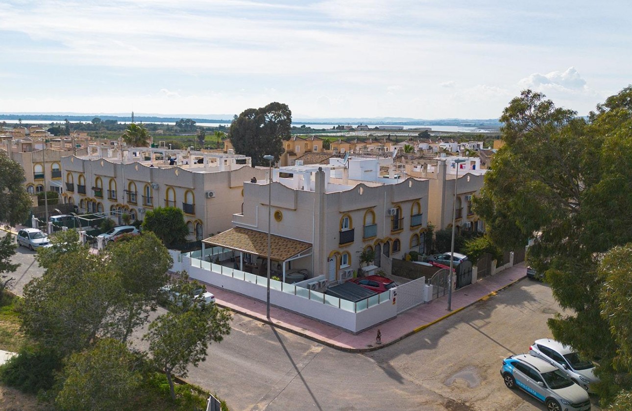 Segunda Mano - Chalet - Guardamar del Segura - Urbanizaciones