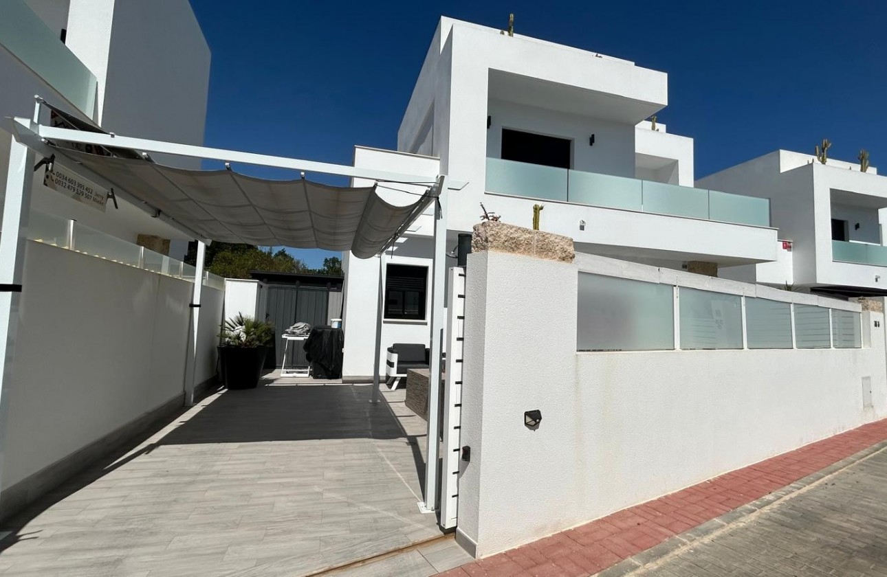 Segunda Mano - Chalet - Los Montesinos - La Herada