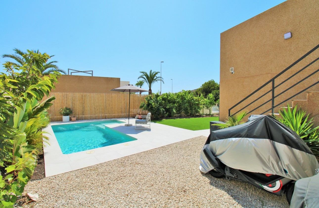 Segunda Mano - Chalet - Orihuela Costa - La Zenia