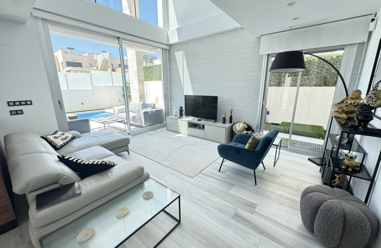 Segunda Mano - Chalet - Orihuela Costa - Lomas de Cabo Roig