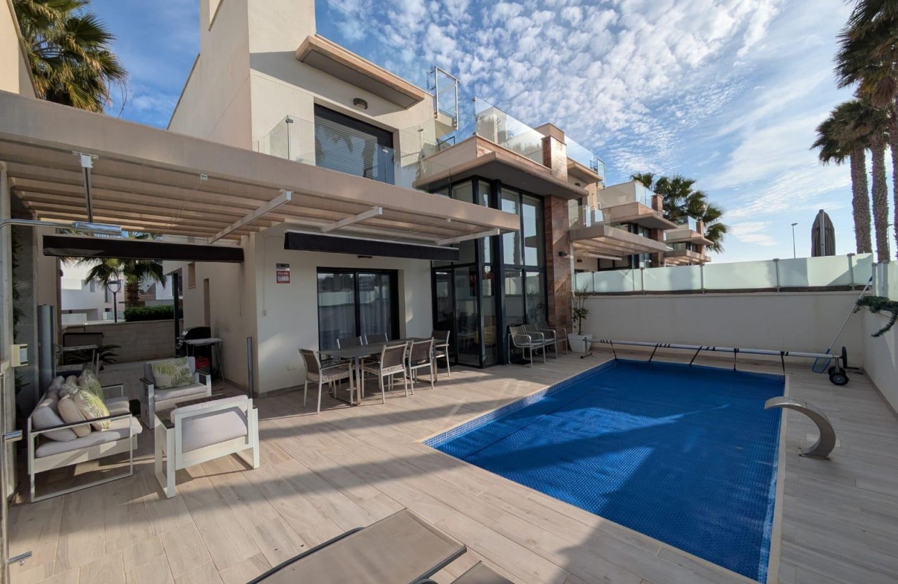 Segunda Mano - Chalet - Orihuela Costa - Montezenia